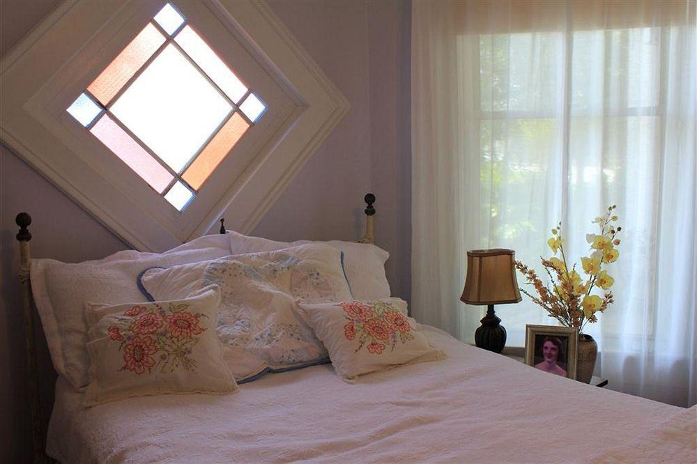 Carroll House Bed & Breakfast Bay St. Louis Eksteriør billede